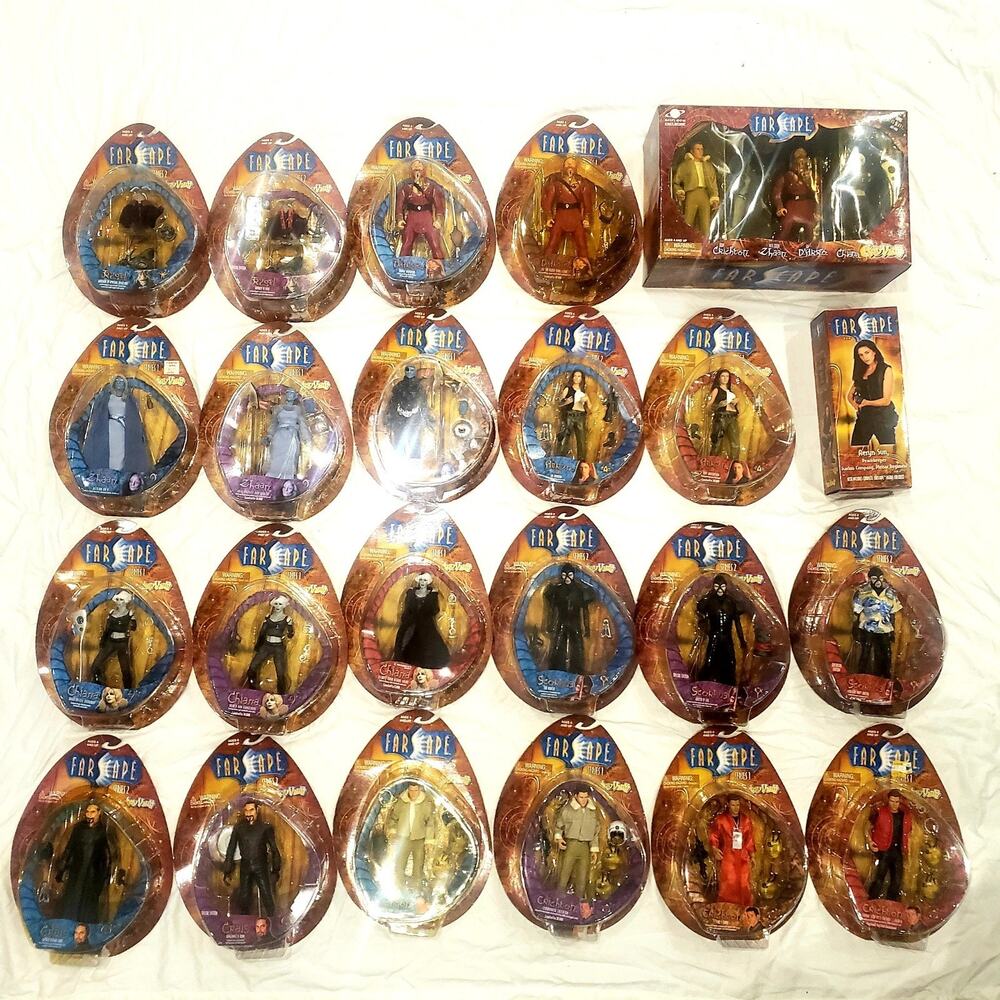 Complete Farscape Action Figure Collection - 26 Figures, Rare Variants, All New